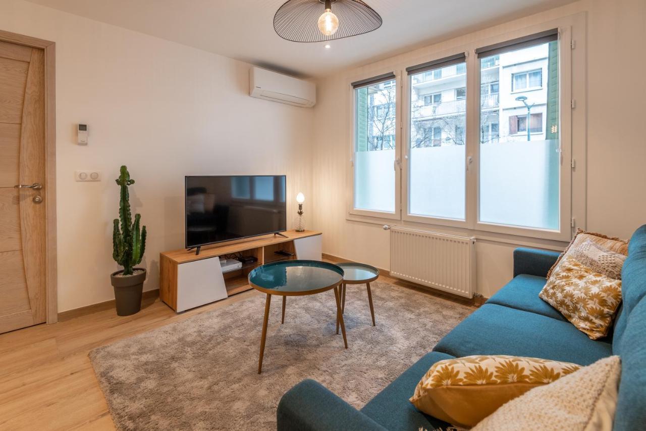 Appartement 7 Rhone Super T2 Renove Avec Place De Parking Privee à Annecy Extérieur photo